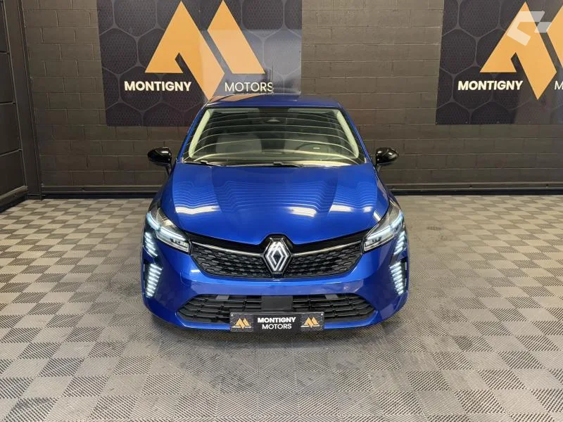 Renault Clio 2024 — photo 2
