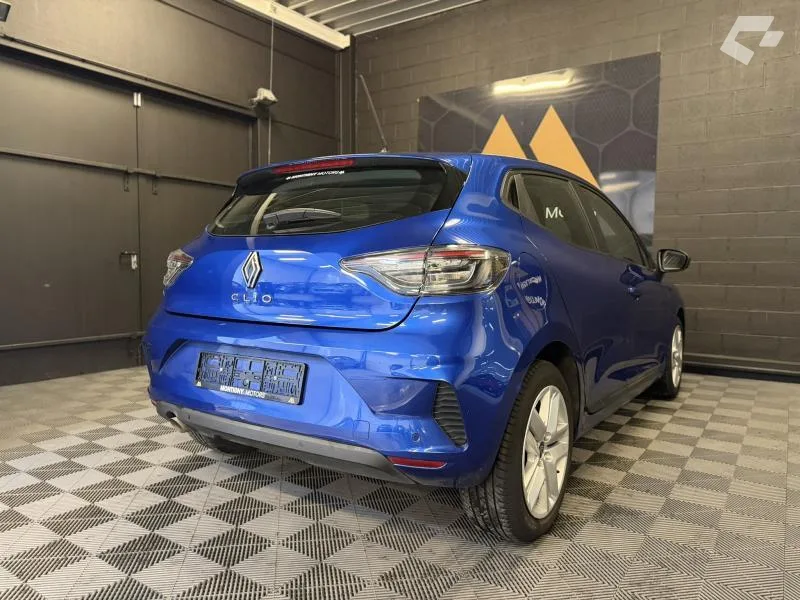 Renault Clio 2024 — photo 4