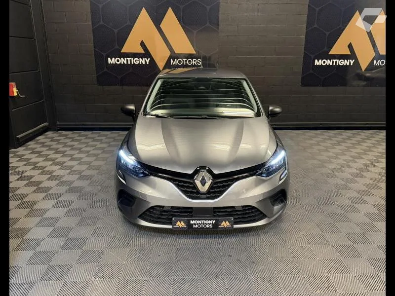Renault Clio 2023 — photo 2