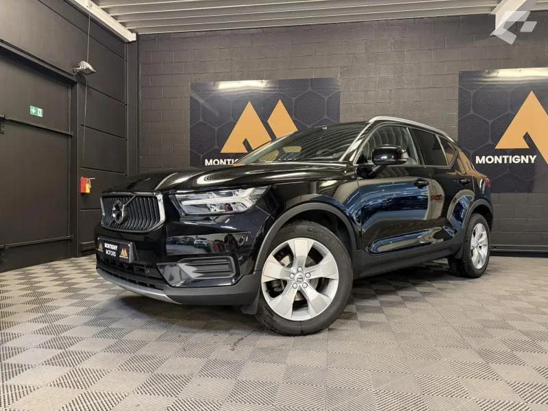 Volvo XC40 2022 — photo 1