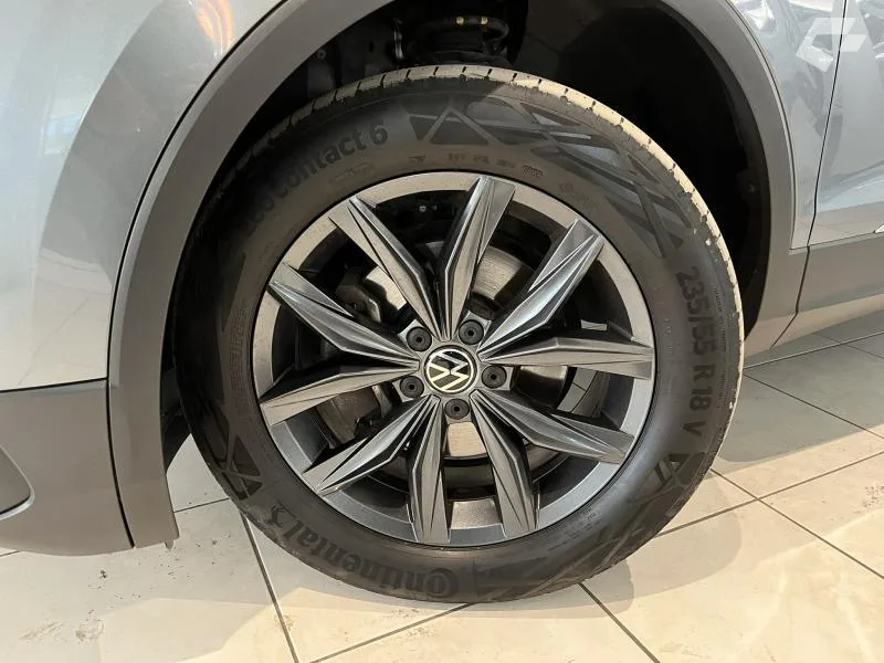 Volkswagen Tiguan Allspace 2023 — photo 2