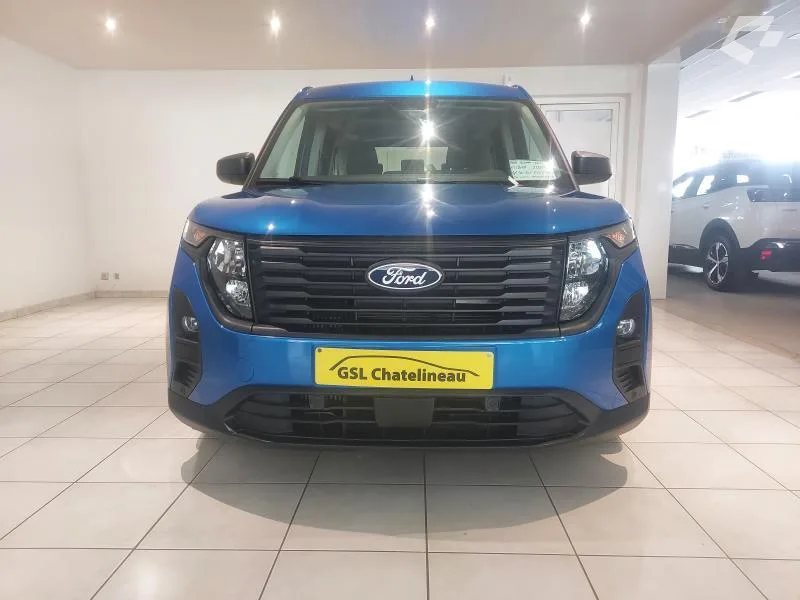 Ford Tourneo Courier 2024 — photo 2