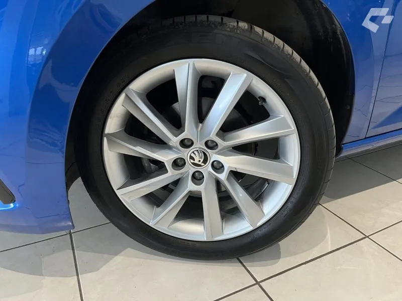 Skoda Scala 2024 — photo 2
