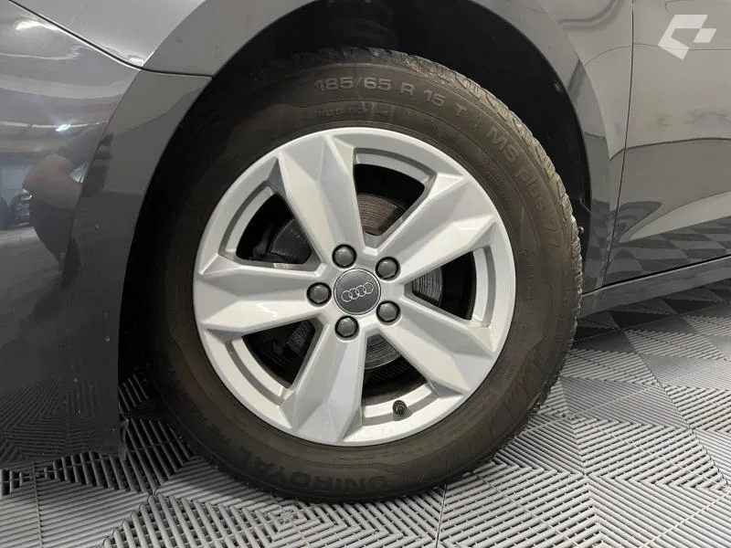 Audi A1 2020 — photo 2