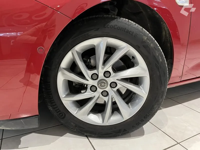 Opel Astra 2020 — photo 2