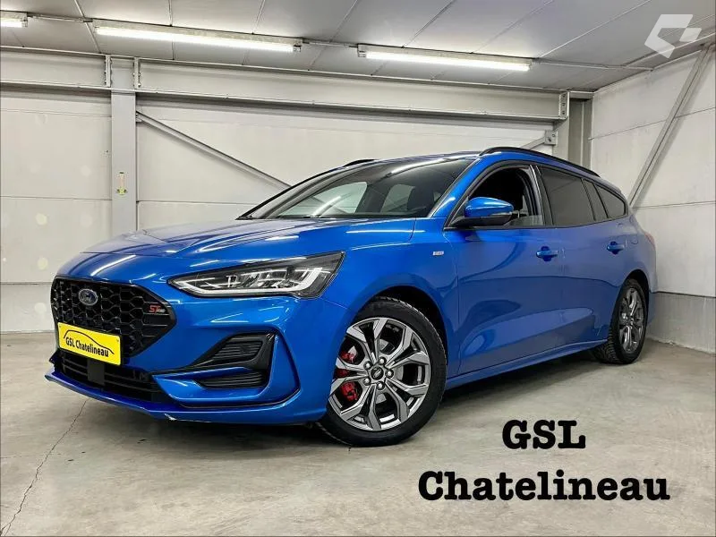 Ford Focus 2022 — photo 1