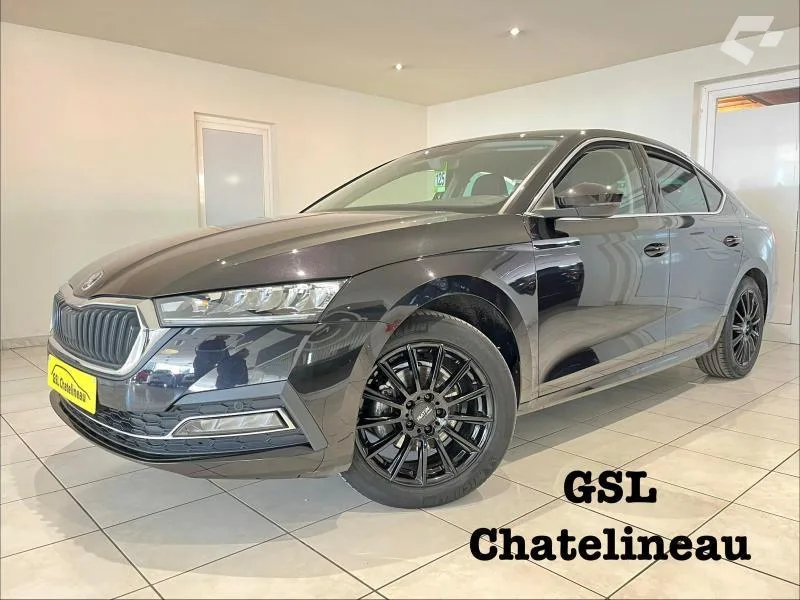 Skoda Octavia 2022 — photo 1