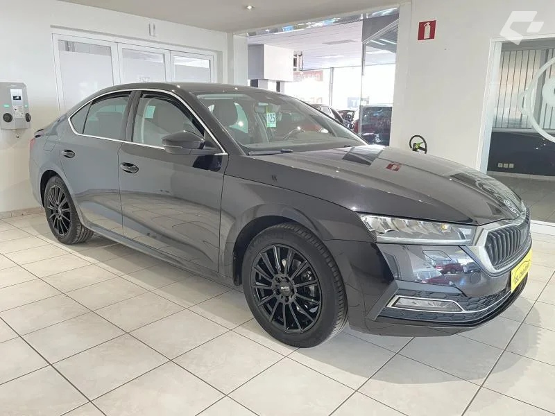 Skoda Octavia 2022 — photo 4