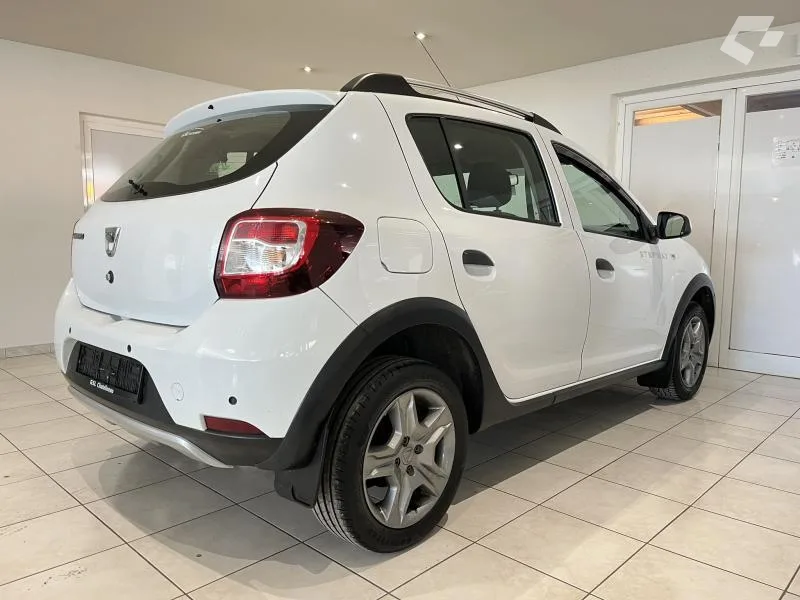 Dacia Sandero 2015 — photo 4