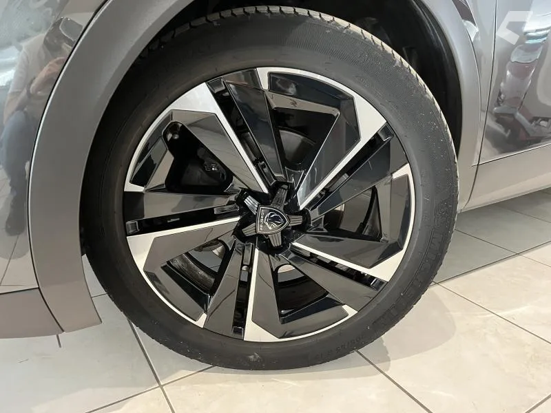 Peugeot 408 2023 — photo 2