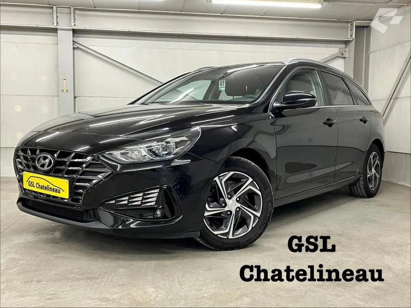 Hyundai i30 2022 — photo 1