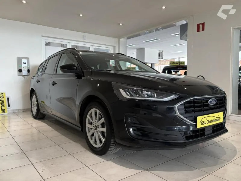 Ford Focus 2023 — photo 4