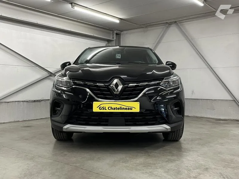 Renault Captur 2023 — photo 3