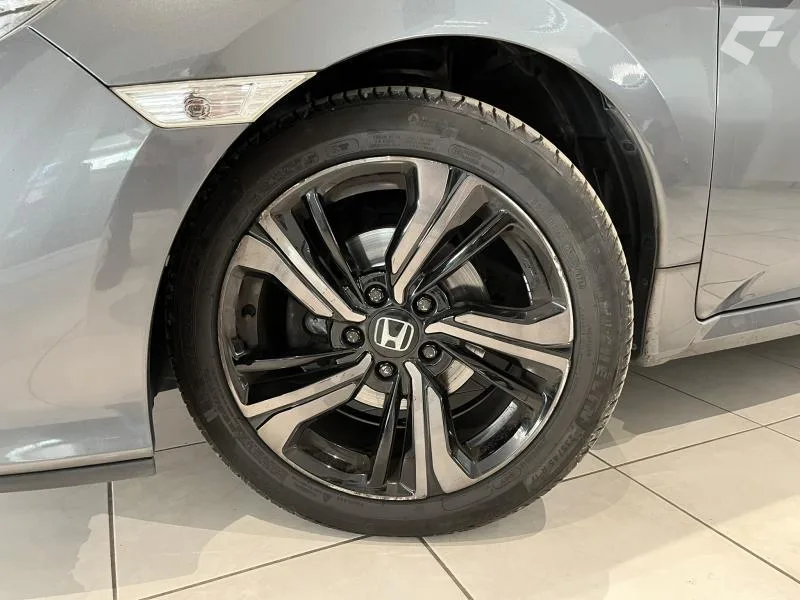 Honda Civic 2019 — photo 2