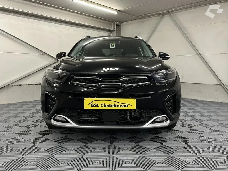 Kia Stonic 2023 — photo 3