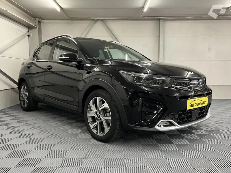 Kia Stonic 2023 — photo 4