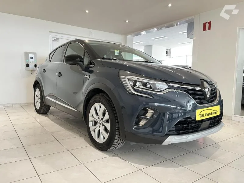 Renault Captur 2021 — photo 3