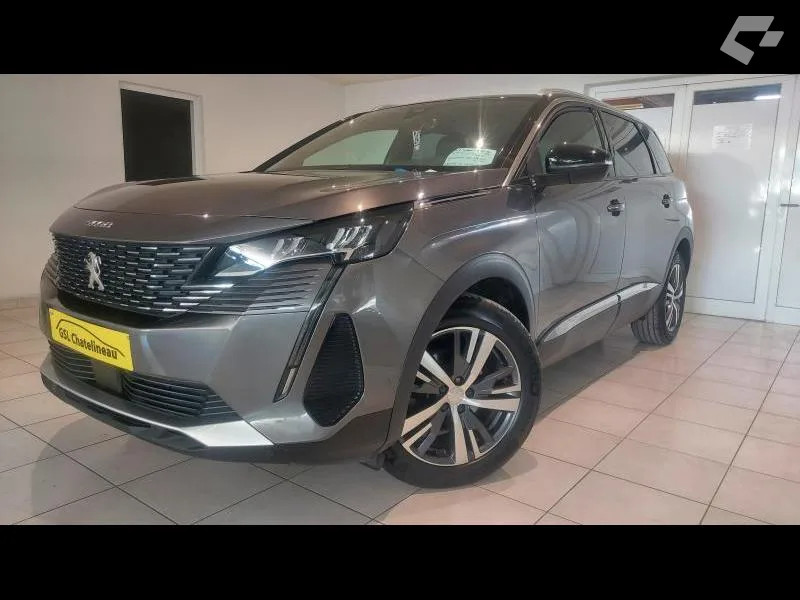 Peugeot 5008 2023 — photo 1