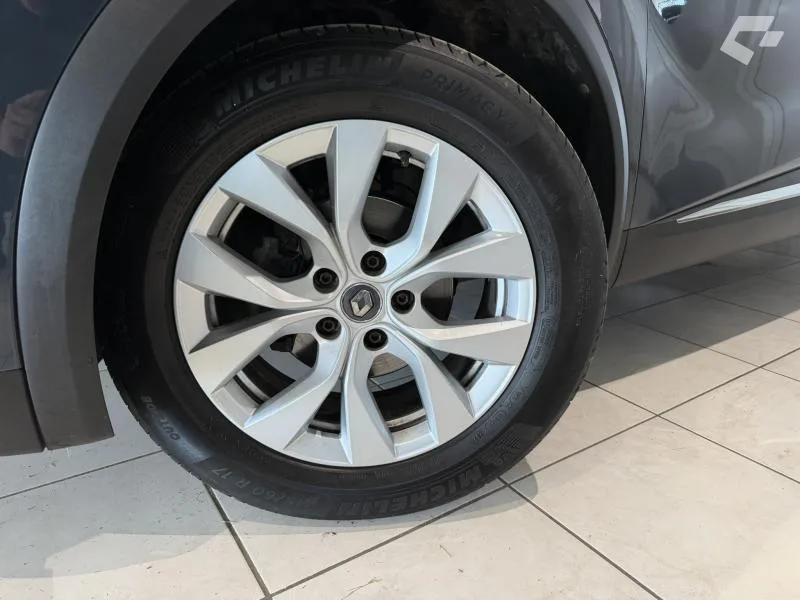 Renault Captur 2021 — photo 2