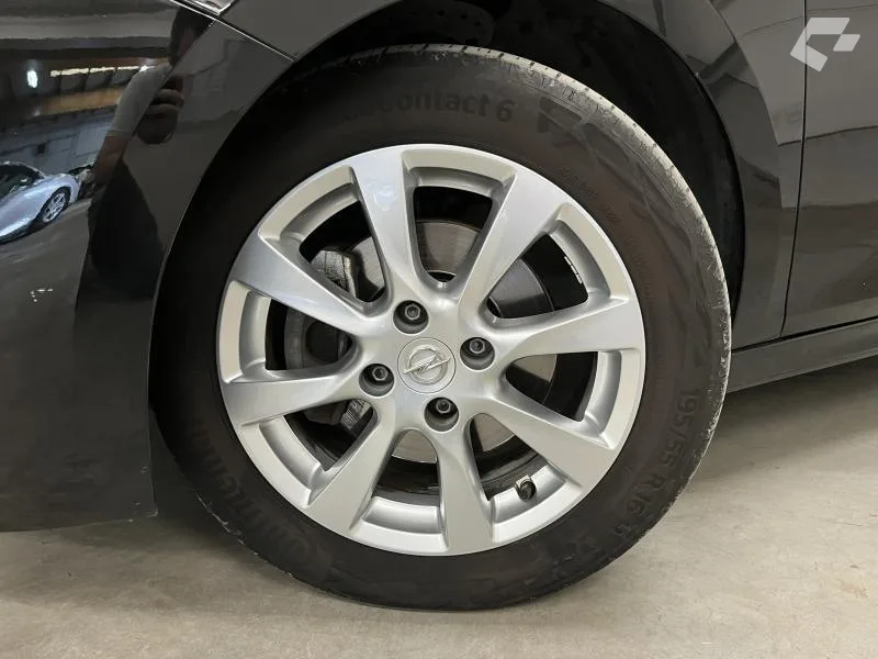 Opel Corsa 2023 — photo 2