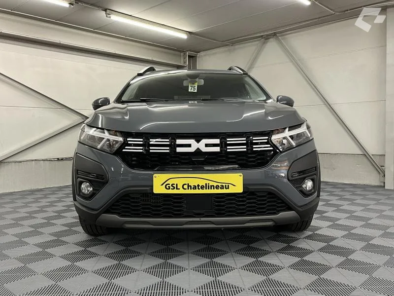 Dacia Jogger 2023 — photo 2