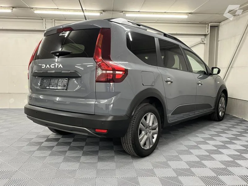 Dacia Jogger 2023 — photo 4