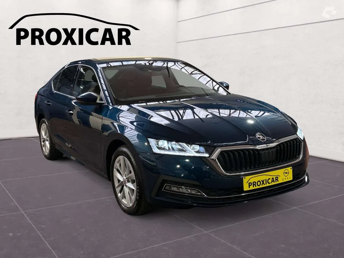Skoda Octavia 2023 — photo 3