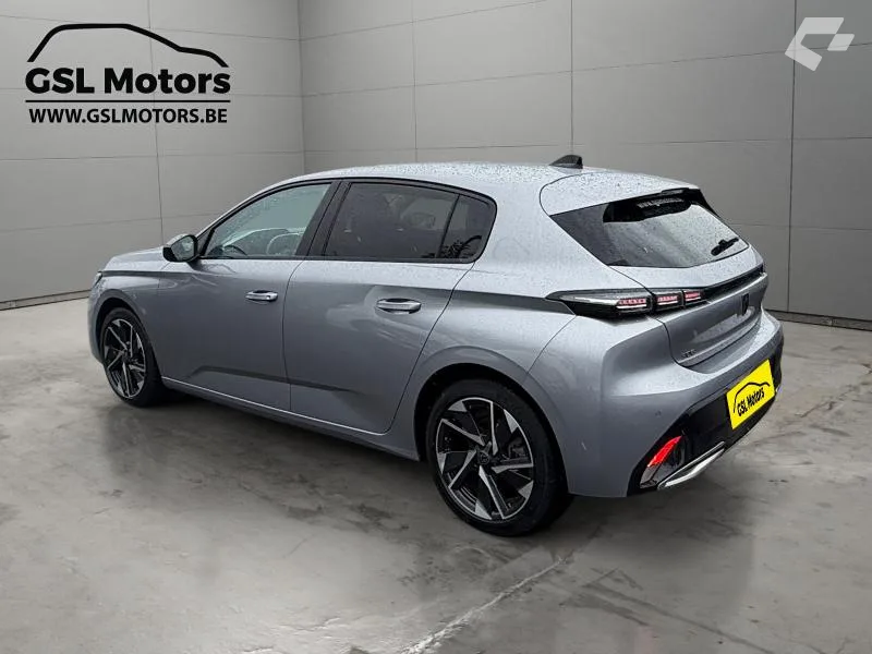 Peugeot 308 2022 — photo 3