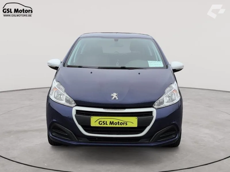 Peugeot 208 2017 — photo 2