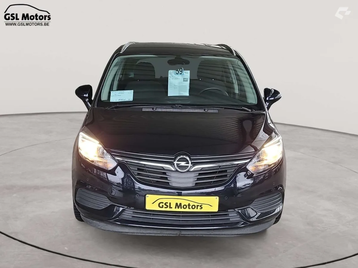 Opel Zafira 2018 — photo 2