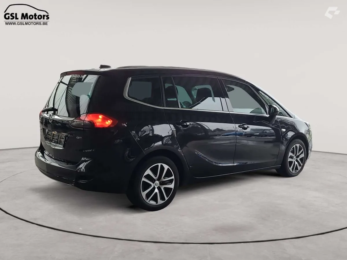 Opel Zafira 2018 — photo 4