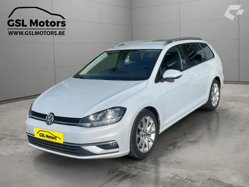 Volkswagen Golf 2018 — photo 1