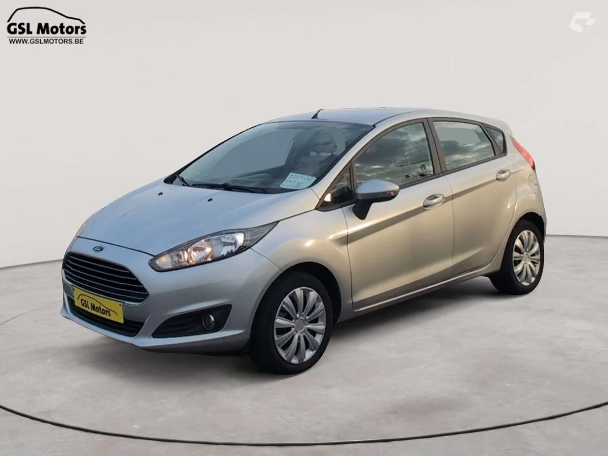 Ford Fiesta 2015 — photo 1