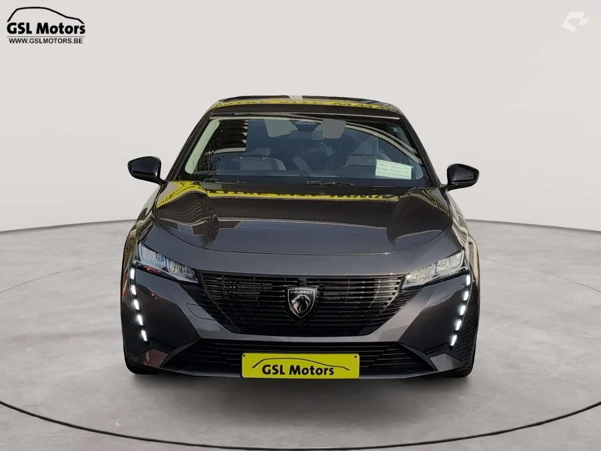 Peugeot 308 2022 — photo 2