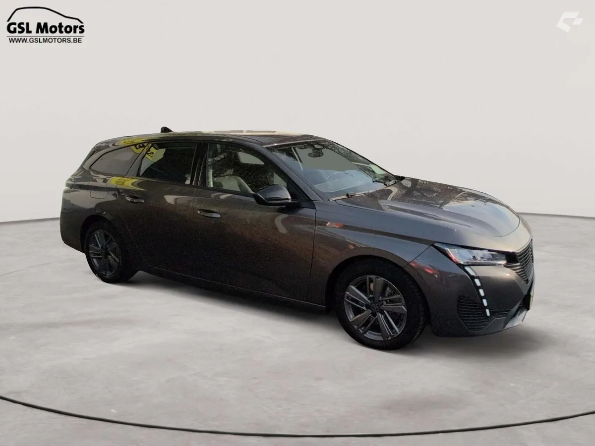 Peugeot 308 2022 — photo 3
