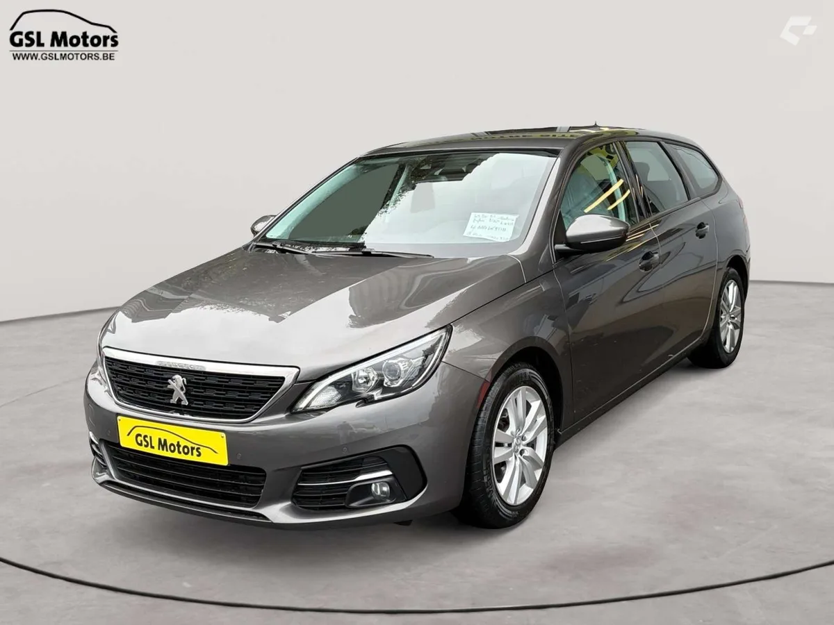Peugeot 308 2021 — photo 1
