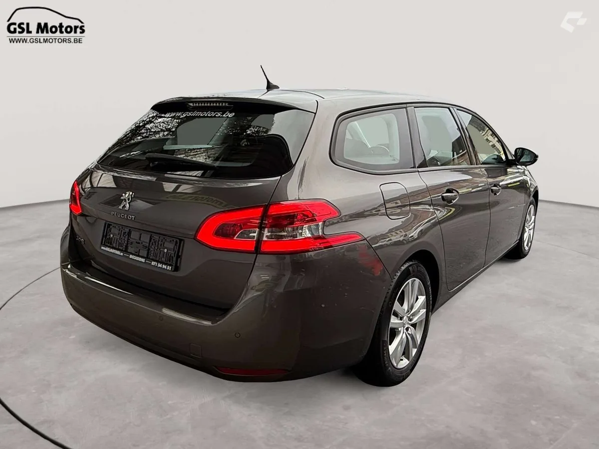 Peugeot 308 2021 — photo 4
