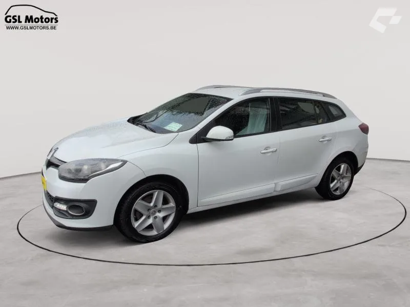 Renault Megane 2016 — photo 1