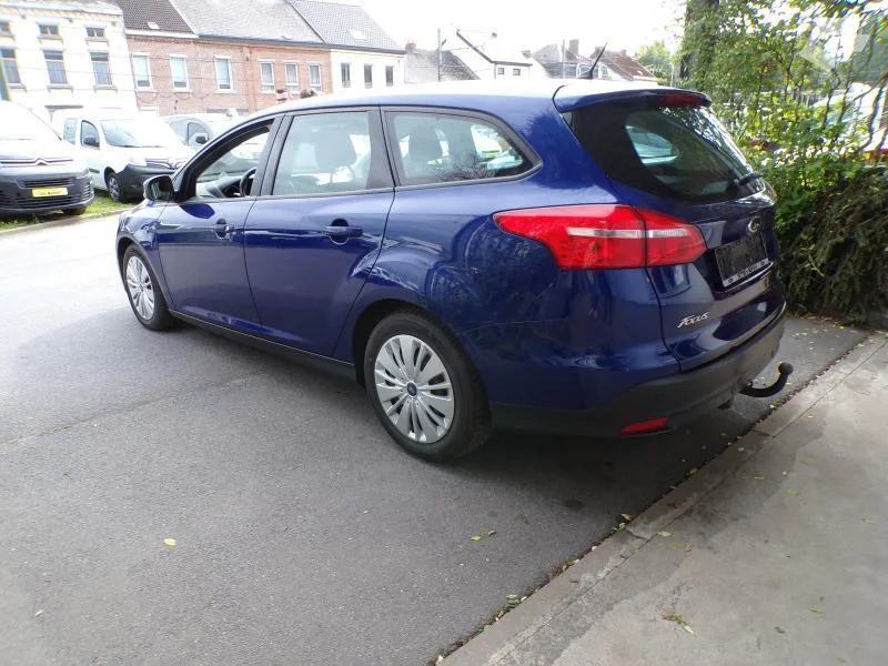 Ford Focus 2015 — photo 4