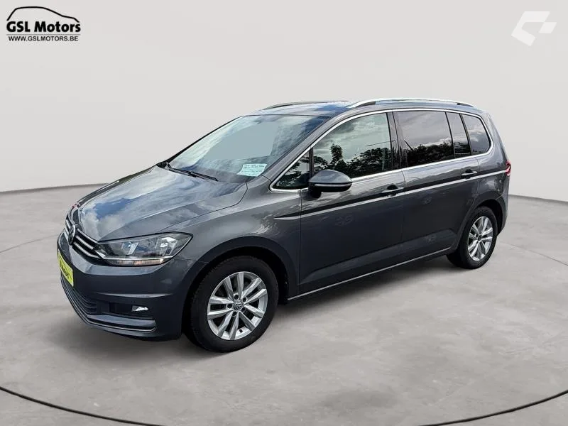 Volkswagen Touran 2018 — photo 1