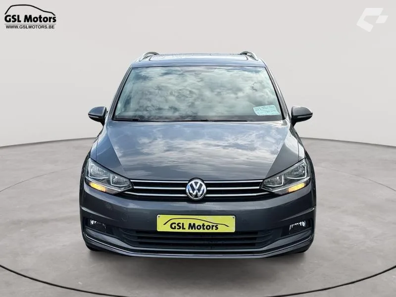 Volkswagen Touran 2018 — photo 2