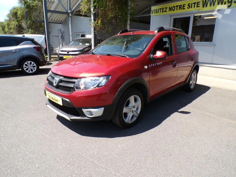 Dacia Sandero 2015 — photo 1