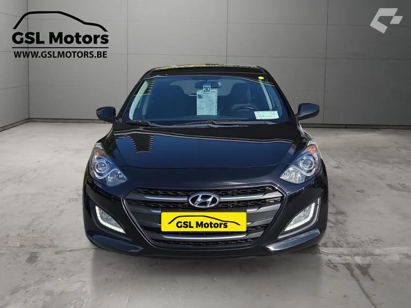 Hyundai i30 2017 — photo 2
