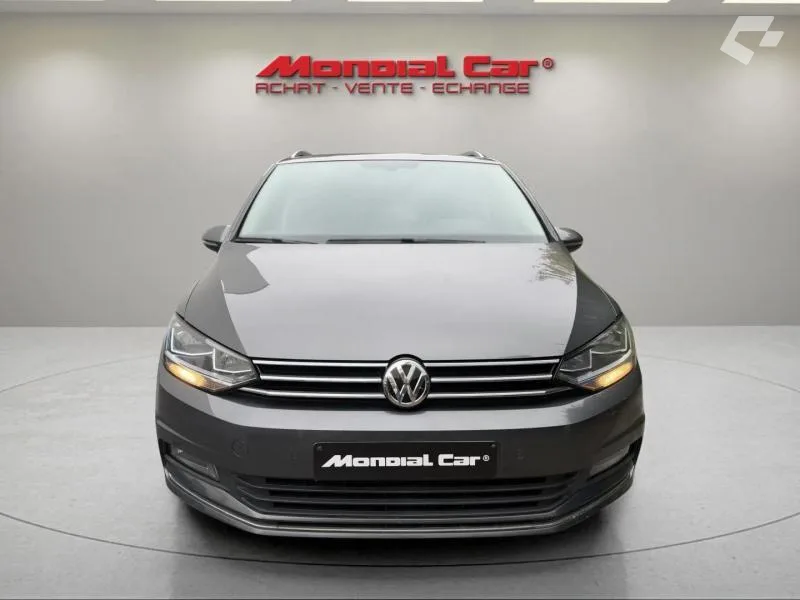 Volkswagen Touran 2017 — photo 2