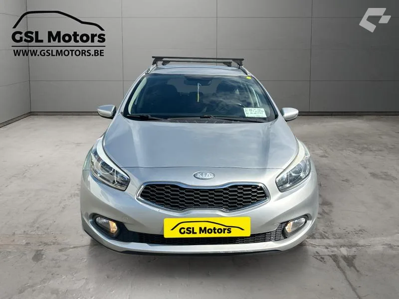 Kia Ceed Sportswagon 2013 — photo 2