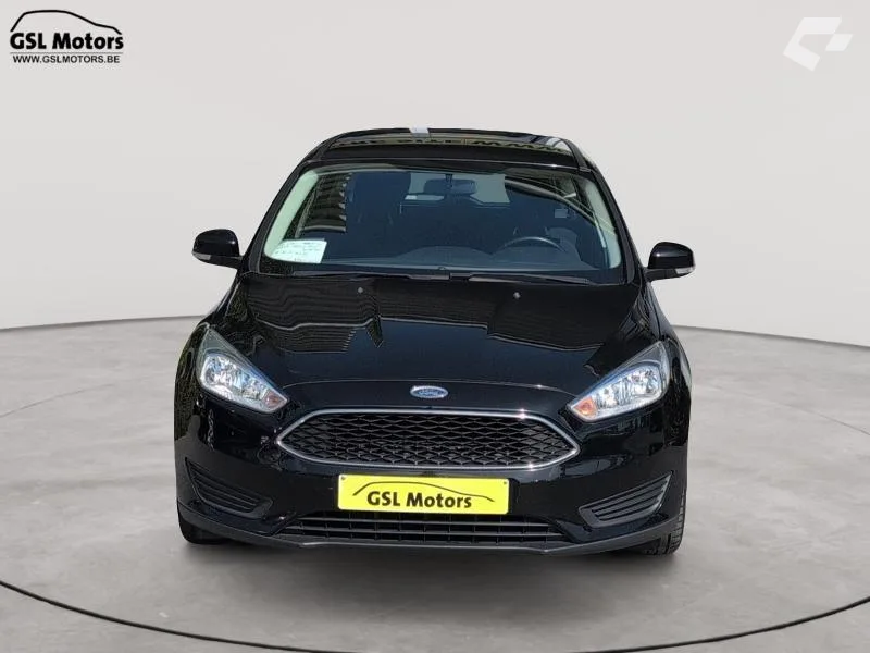 Ford Focus 2018 — photo 2