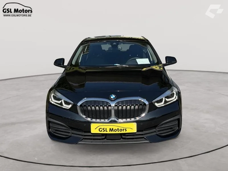 BMW Série 1 2023 — photo 2
