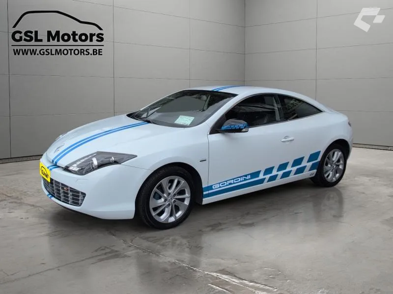Renault Laguna 2015 — photo 1