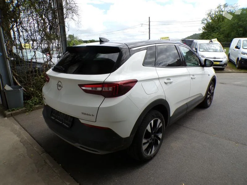 Opel Grandland X 2018 — photo 4