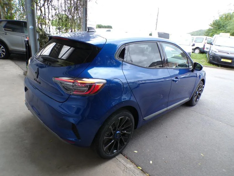 Renault Clio — photo 4